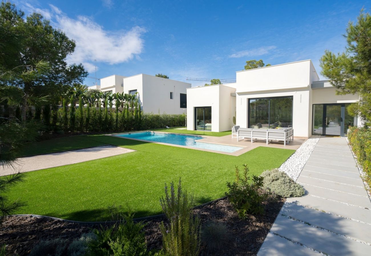 Villa in Orihuela Costa - Villa Colinas (Las colinas Golf)