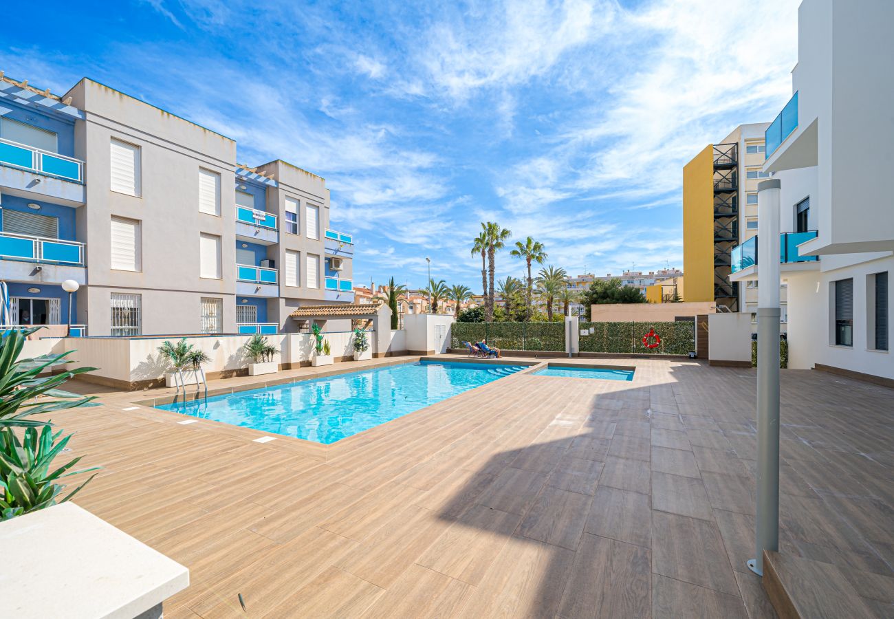 Apartment in Torrevieja - Cibeles