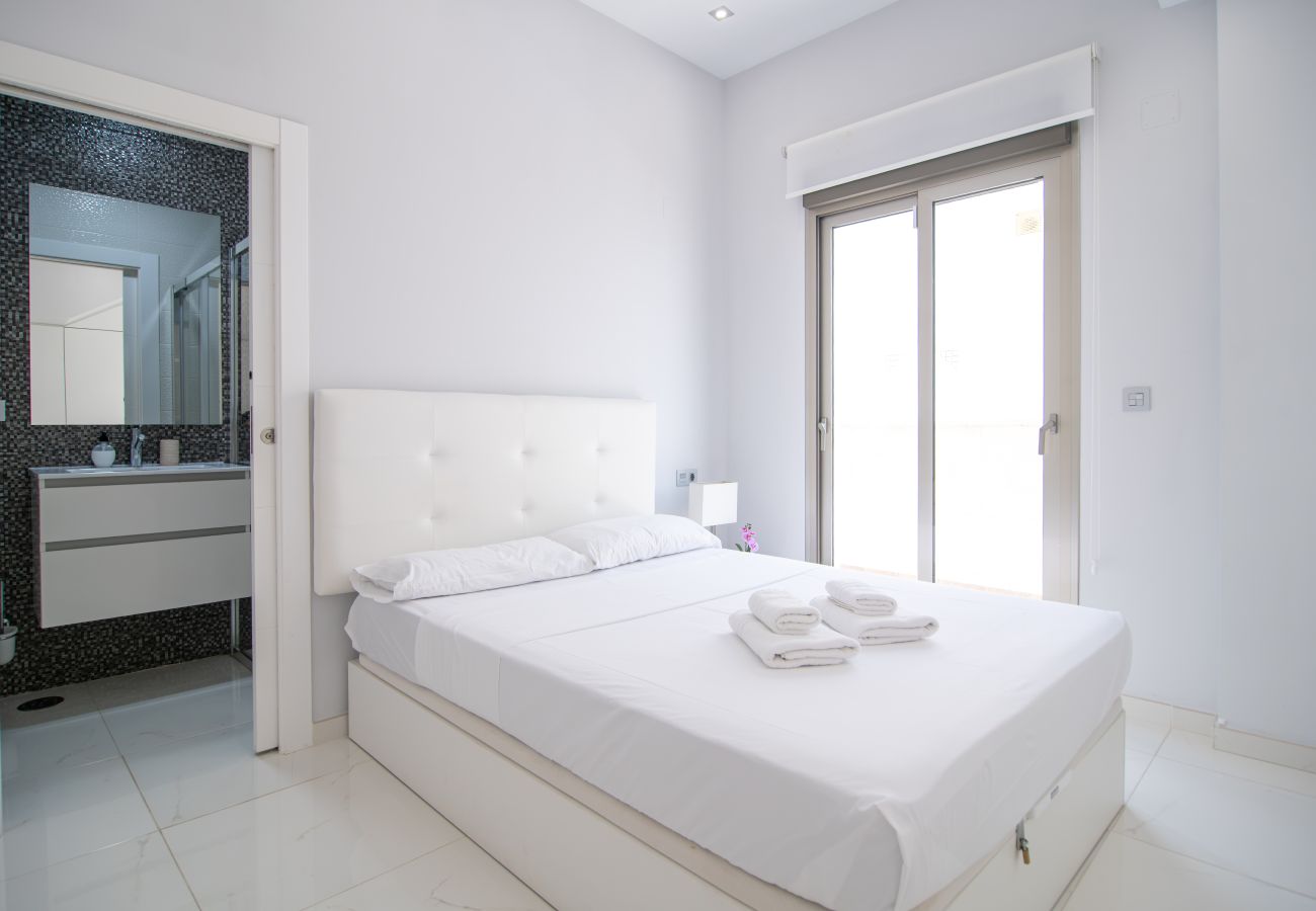 Villa in Orihuela Costa - Blue Lagoon (Los Dolses - La Zenia Boulevard)