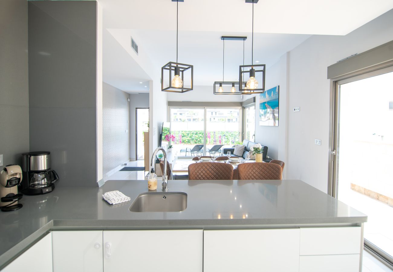 Villa in Orihuela Costa - Blue Lagoon (Los Dolses - La Zenia Boulevard)