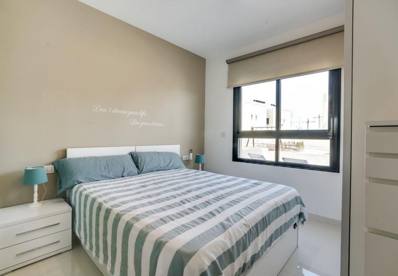 Apartamento en Orihuela Costa - Claveles