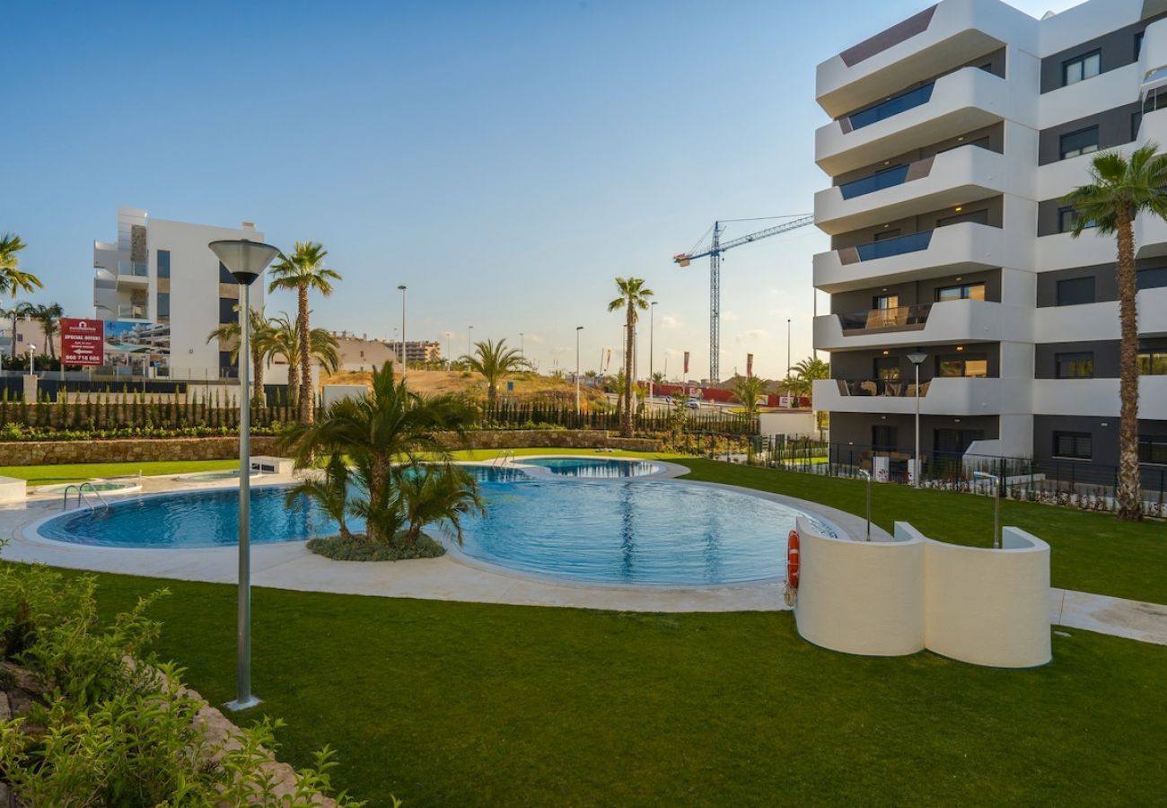 Apartamento en Arenales del Sol - Arenales