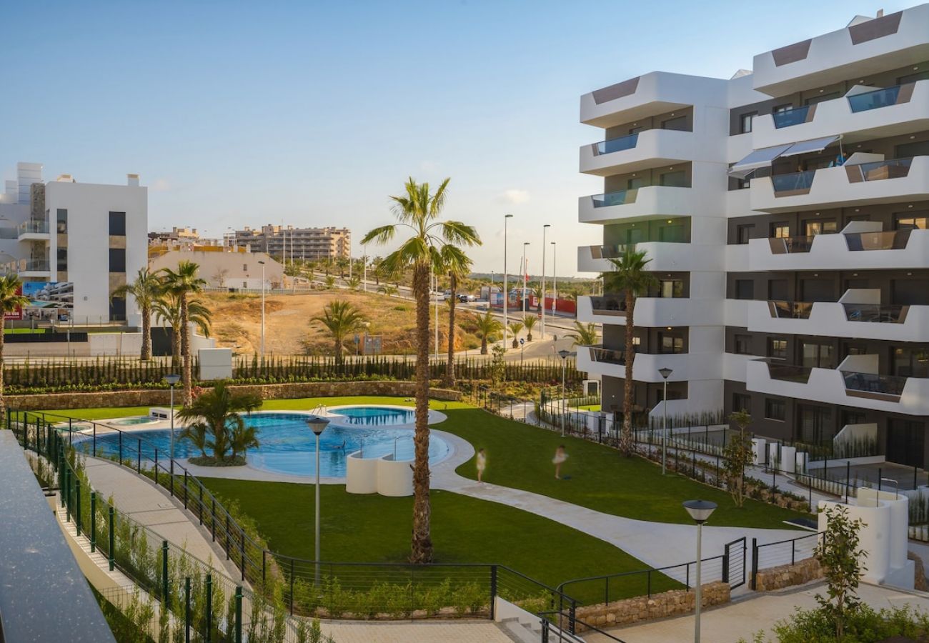 Apartamento en Arenales del Sol - Arenales