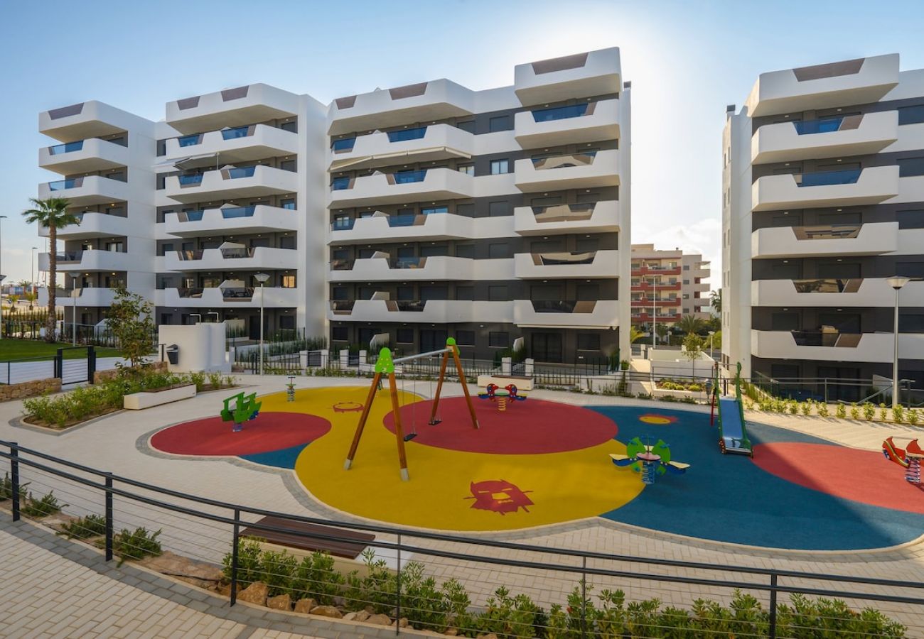 Apartamento en Arenales del Sol - Arenales