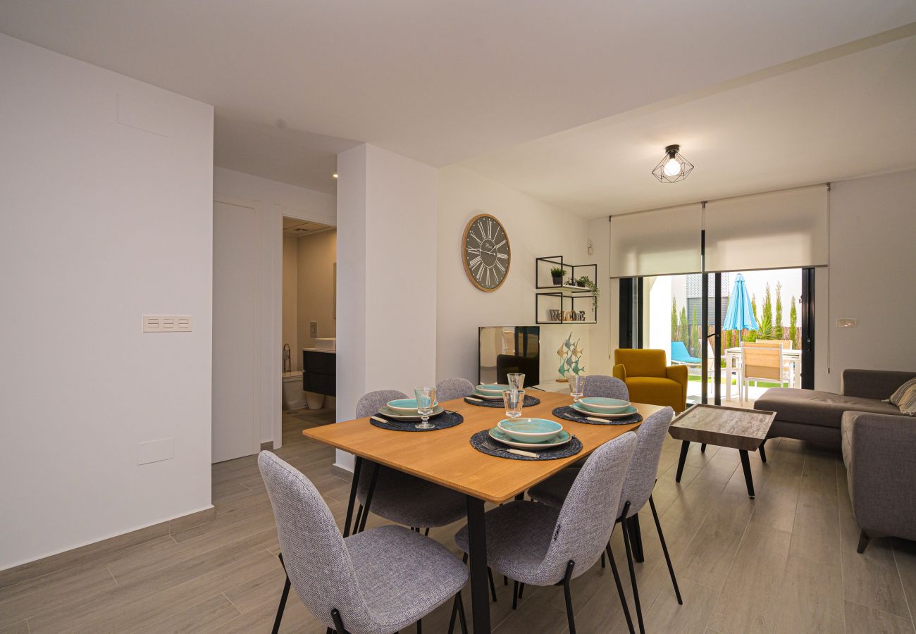 Apartamento en San Miguel de Salinas - Salinas