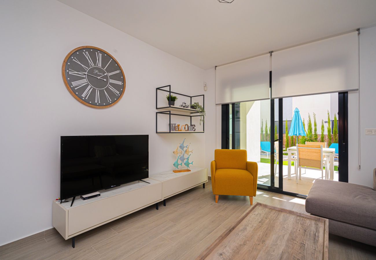 Apartamento en San Miguel de Salinas - Salinas