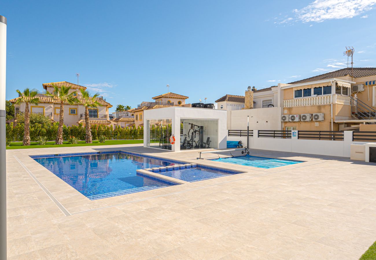 Apartamento en Orihuela Costa - La Zenia Star