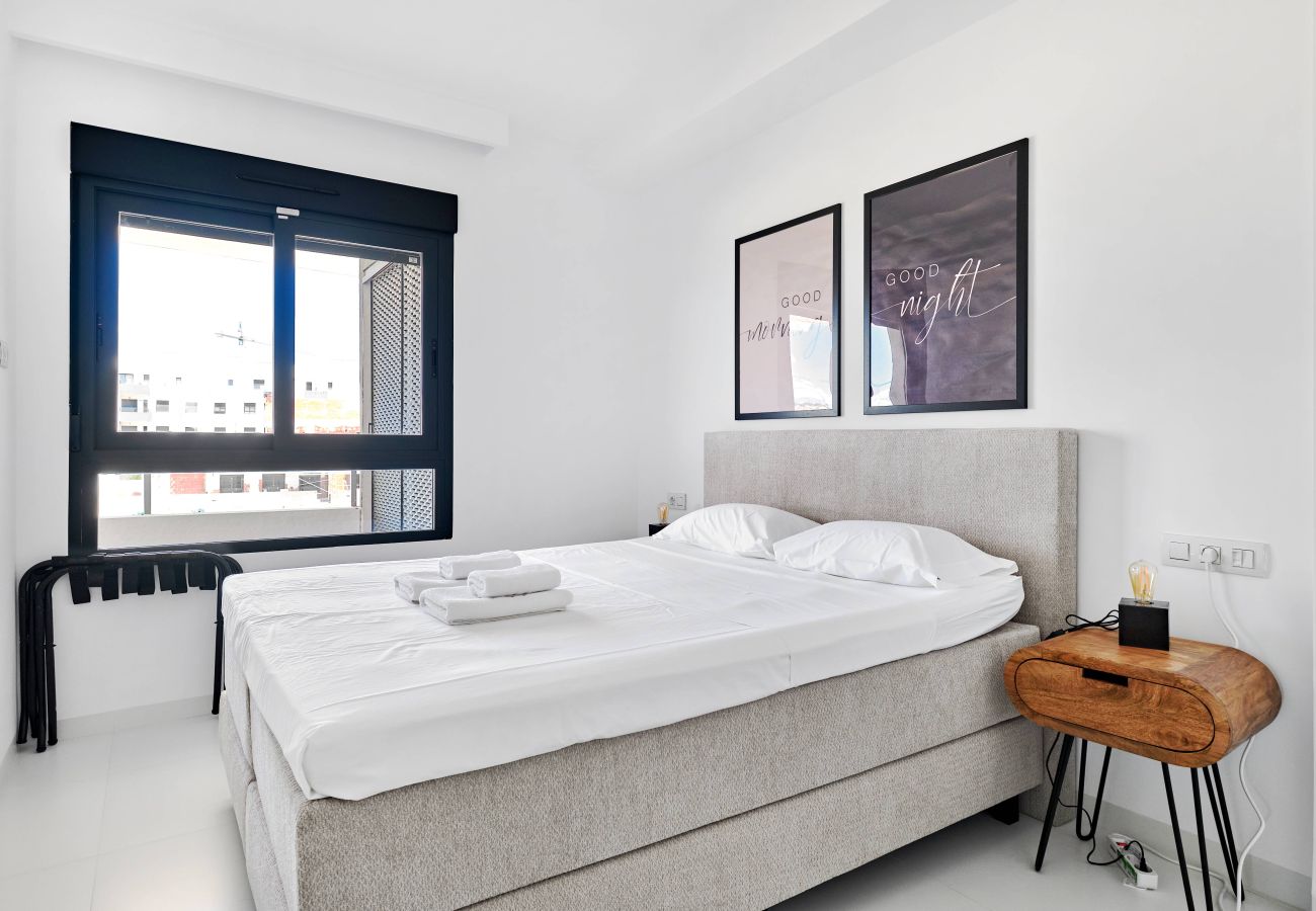 Apartamento en San Miguel de Salinas - Paradise