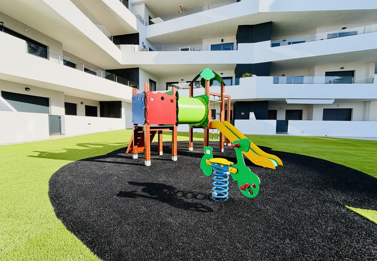 Apartamento en San Miguel de Salinas - Paradise