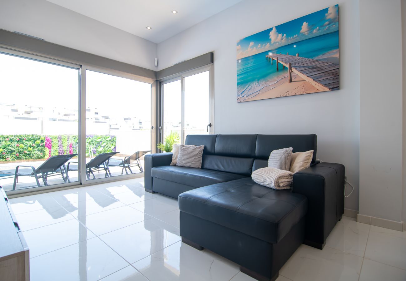 Villa en Orihuela Costa - Blue Lagoon (Los Dolses - La Zenia Boulevard)