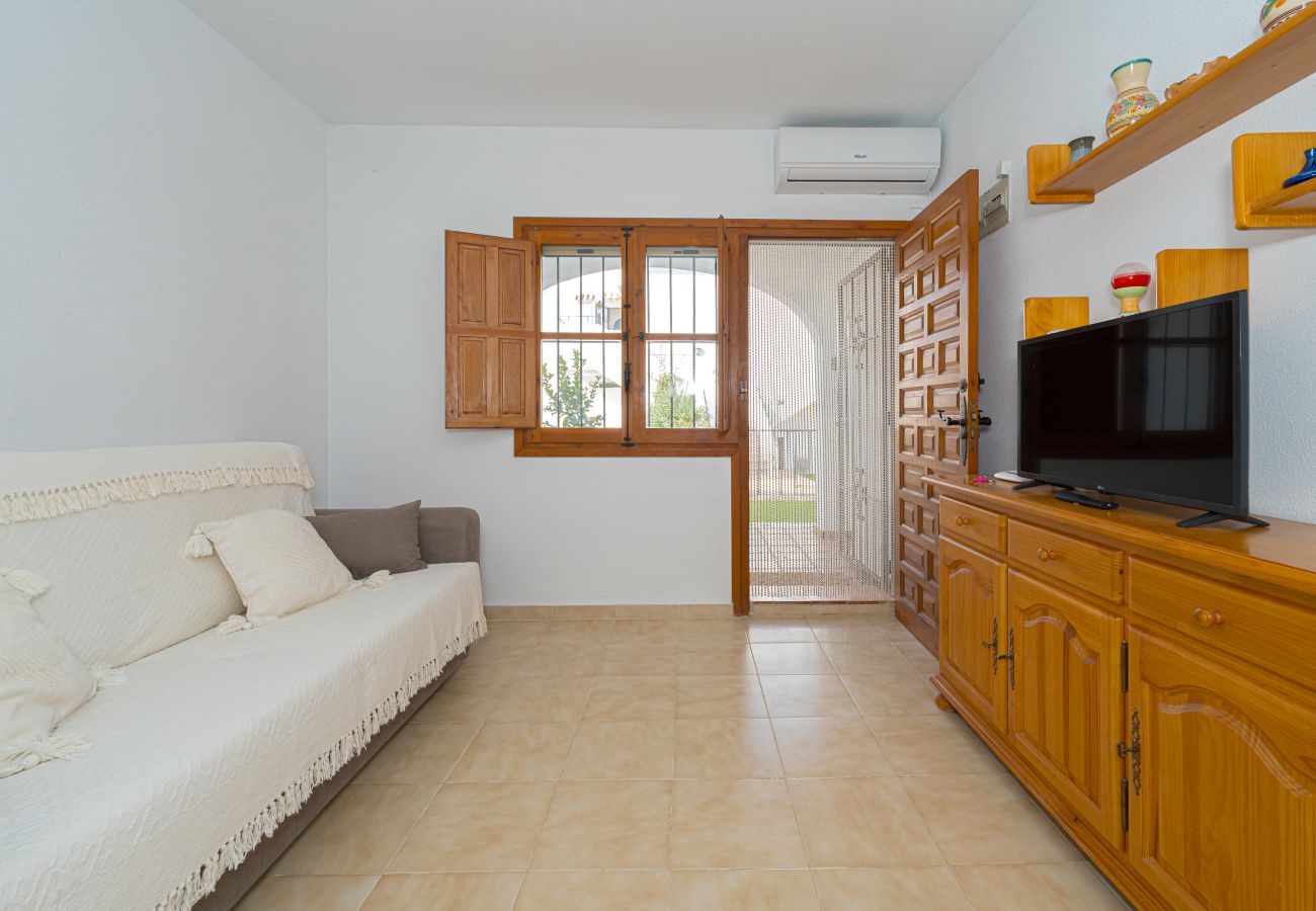 Appartement à Torrevieja - Jardin 84