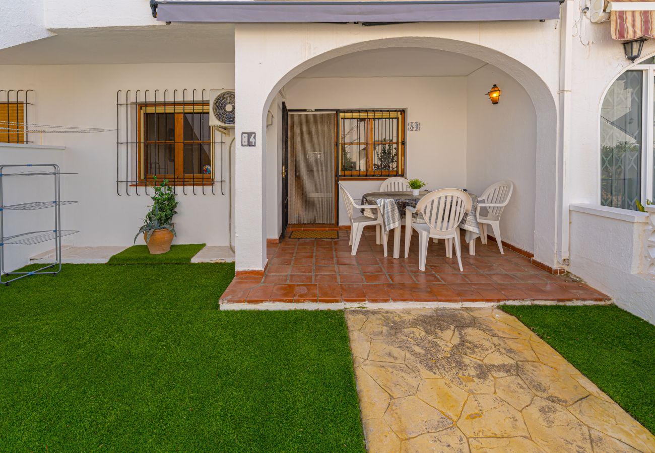 Appartement à Torrevieja - Jardin 84