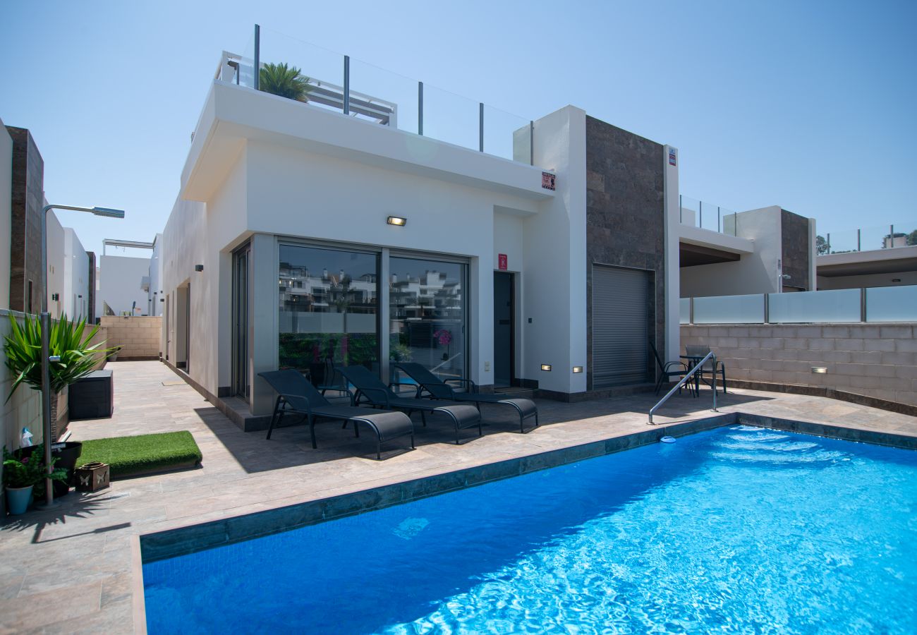 Villa à Orihuela Costa - Blue Lagoon (Los Dolses - La Zenia Boulevard)